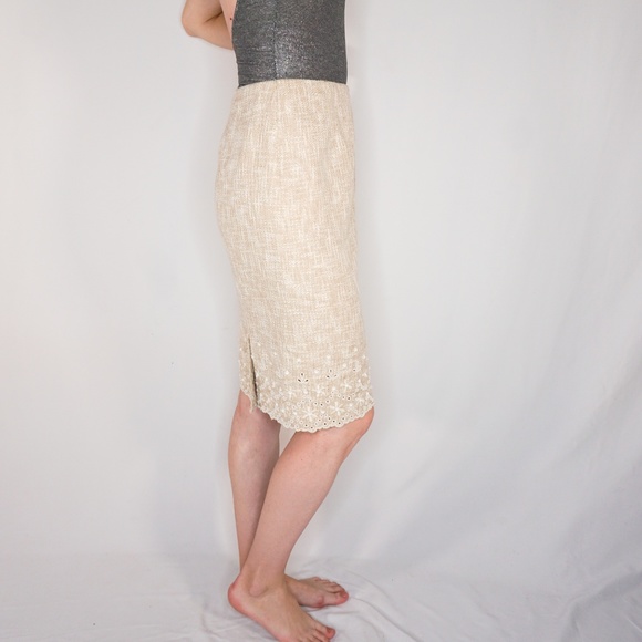 481. VALENTINO Tan Tweed Flax Skirt Beaded Embroidered Size 8 - Picture 2 of 8